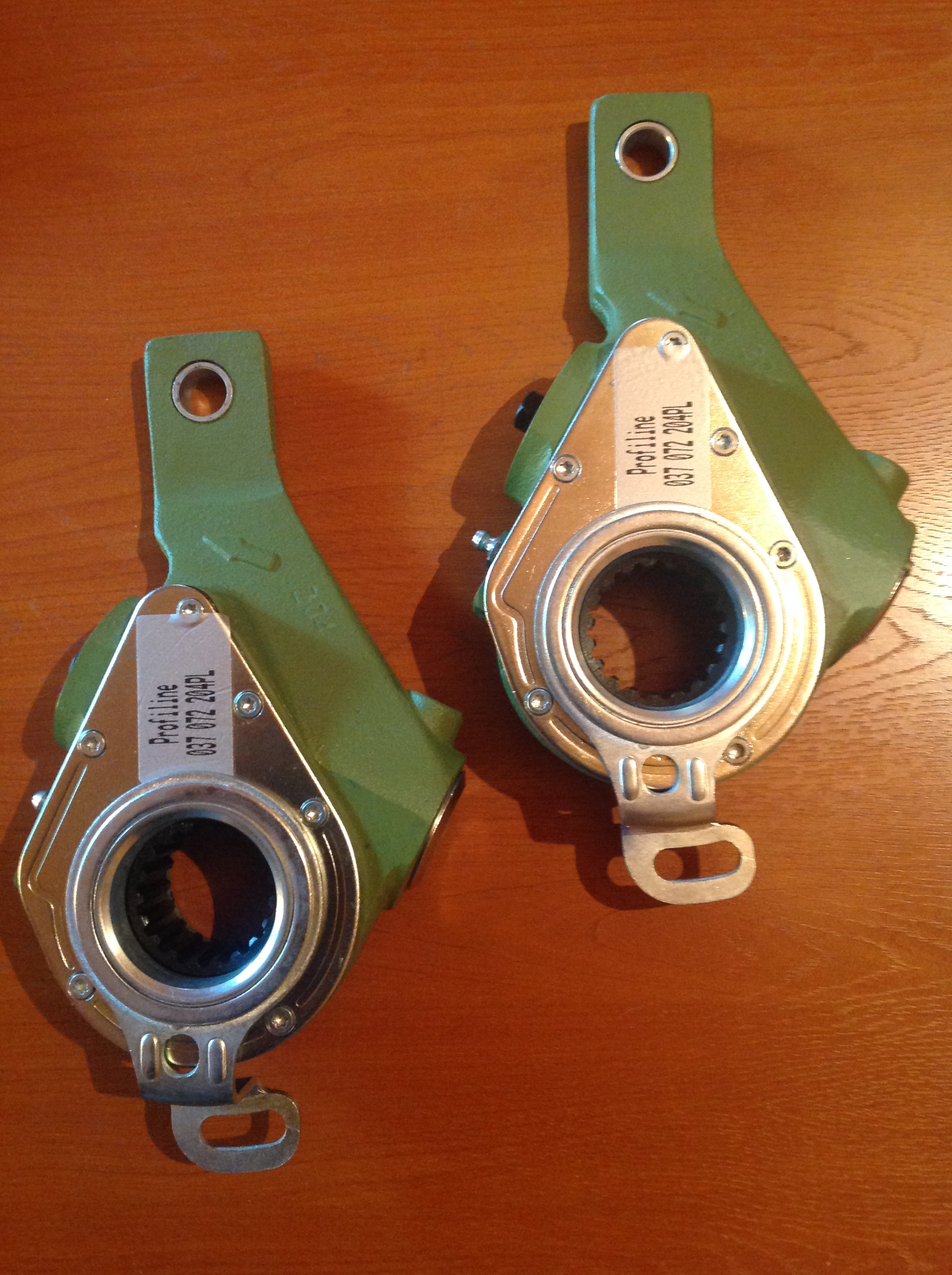 Рычаг регулировочный тормозного вала Трещотка  МАН Неоплан, левый