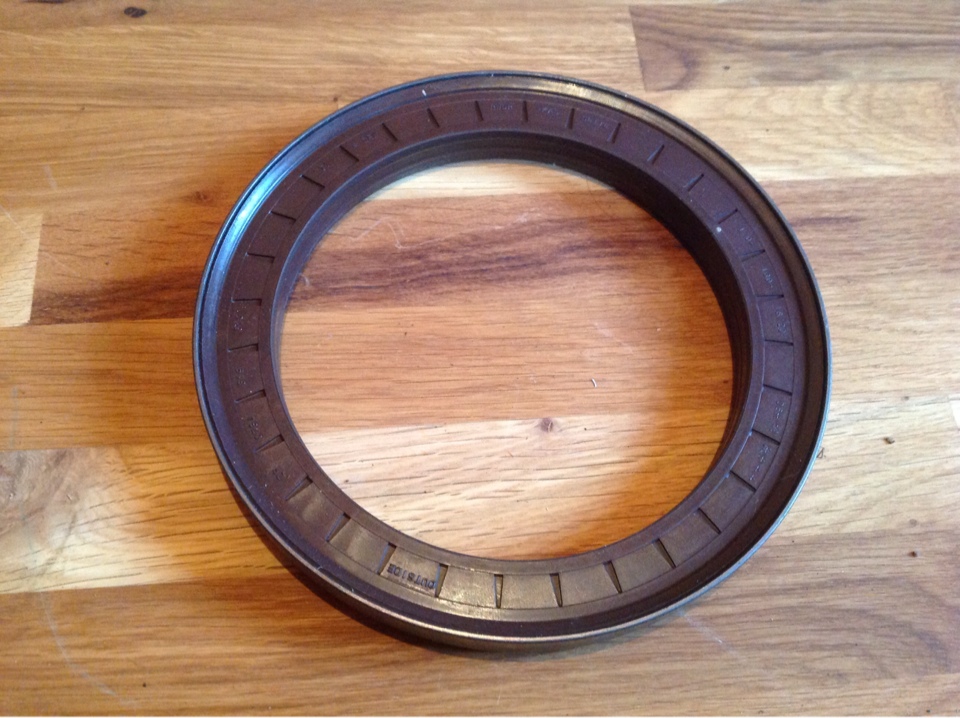 Сальник задний ступичный МАN