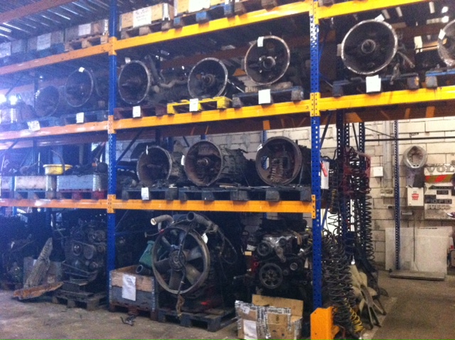 Продажа б/у двигателей, коробок и других запчастей для автобусов и грузовых машин.